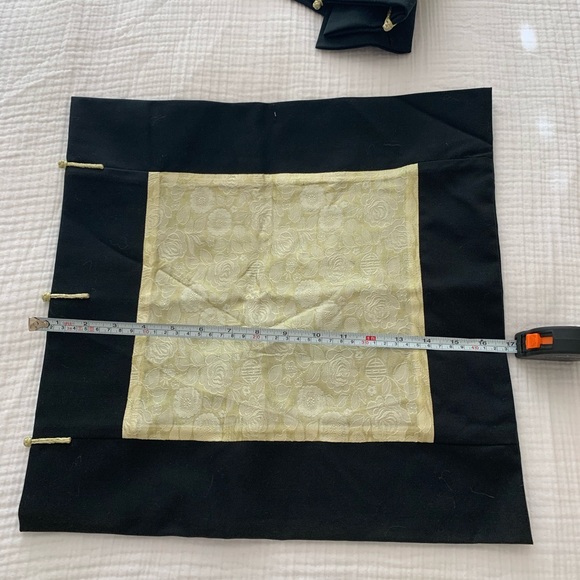 Set of 4 pillow Cases - Picture 4 of 7